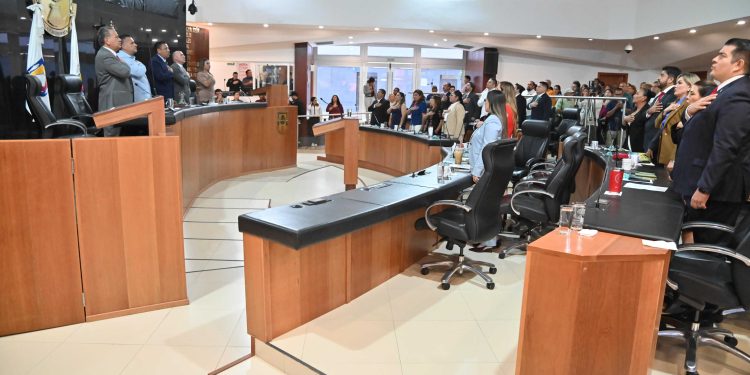 nició el SEGUNDO periodo de sesiones del segundo año de ejercicio de la XVII Legislatura de BCS; el presidente de la Mesa Directiva, diputado Martín Escogido comprometió privilegiar el diálogo y los acuerdos.