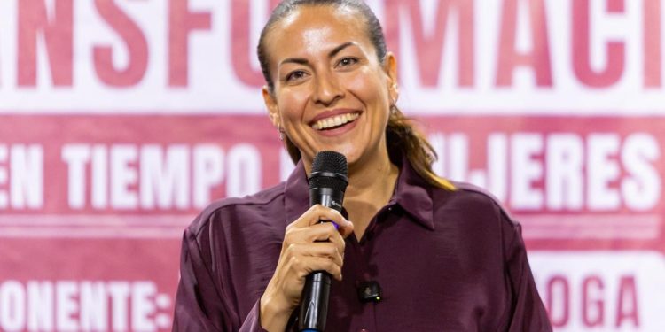 En un encuentro con militantes y aliados de Morena que radican en la capital del Estado, la alcaldesa de La Paz, Milena Quiroga Romero, expuso los avances del segundo piso de la transformación en tiempo de mujeres, y destacó la importancia de mantener la unidad del movimiento y actuar con congruencia en favor del pueblo.