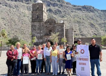 AYUNTAMIENTO DE LORETO E ICATEBCS ENTREGAN MÁS DE 150 CONSTANCIAS DE CERTIFICACIÓN
