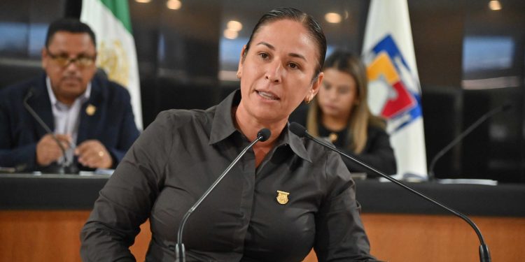 Propone la diputada Alondra Torres reformas para fortalecer atribuciones de la Comisión de Igualdad de Género y legislar asuntos relacionados con la Ley de Acceso de las Mujeres a una Vida Libre de Violencia para el Estado.