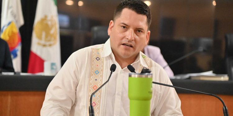 El diputado Erick Iván Agúndez Cervantes propuso armonizar la Ley de Educación del Estado de BCS para garantizar una educación inclusiva, equitativa y con enfoque de derechos humanos.