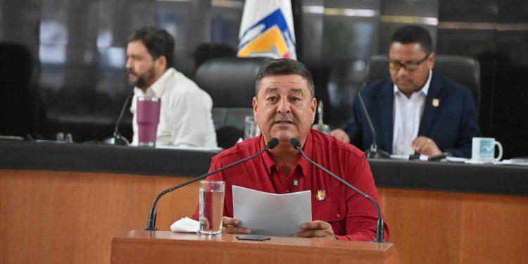 El diputado Sergio Polanco propuso reformas a la Ley de Derechos de Adultos Mayores para garantizar su protección física y patrimonial.