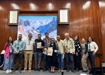 Participa SEDIF BCS en coloquio internacional de masculinidades