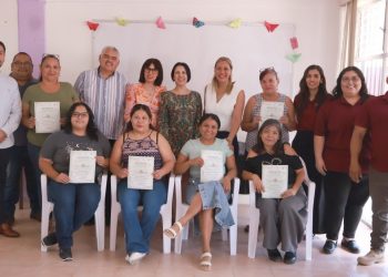 ICATEBCS y GAB capacitan a mujeres de El Pedregal del Cortés para impulsar su autoempleo y economía familiar