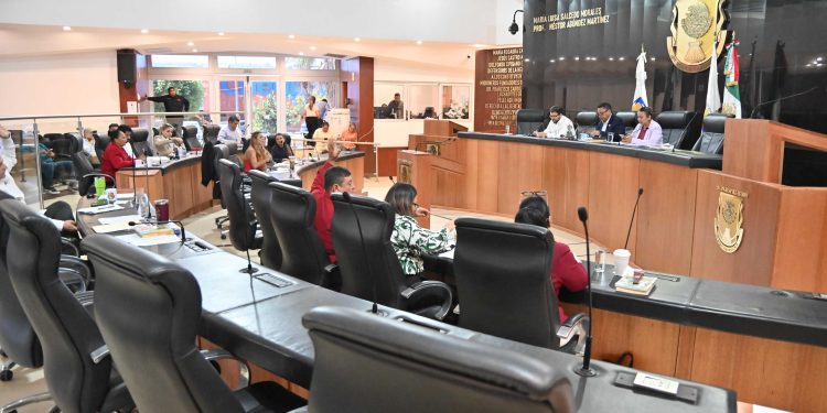 El Congreso de BCS aprobó la creación e instalación del Observatorio Ciudadano de Obra Pública y Servicios Relacionados con las Mismas en BCS a fin de establecer un espacio permanente de participación social que permita dar seguimiento a las diversas etapas de las obras públicas.