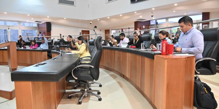 Este jueves 23 de abril en sesión extraordinaria, el Congreso de BCS avaló la reforma constitucional en materia de feminicidio.