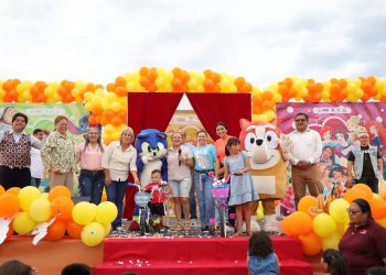 XI AYUNTAMIENTO DE LORETO FESTEJA CON CIENTOS DE NIÑAS Y NIÑOS EN EL GRAN FESTIVAL DE LA NIÑEZ LORETANA