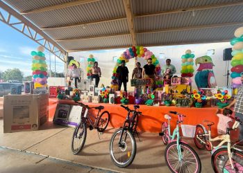 AYUNTAMIENTO DE LORETO LLEVÓ FESTEJOS DEL “DÍA DE LA NIÑEZ” Y “DÍA DE LAS MADRES” A LAS COMUNIDADES DE LIGÜÍ Y ENSENADA BLANCA