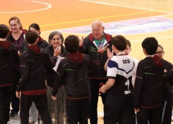 Reconoce Víctor Castro a estudiantes sudcalifornianos por su desempeño en competencias nacionales