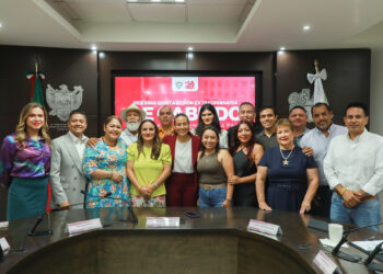 Cabildo de La Paz aprueba licencia de Milena Quiroga para la separación del cargo como presidenta municipal de La Paz