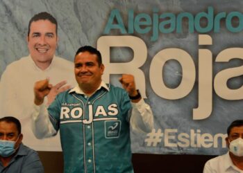 Una camiseta política más para la colección personal de Alejandro Rojas, ahora se adhiere a Manuel Cota