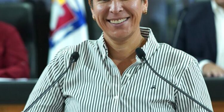 La diputada Alondra Torres García, presentó una iniciativa mediante la cual el Congreso de BCS plantearía al Congreso de la Unión una iniciativa para restringir la sustitución de penas en casos de delitos sexuales cometidos contra personas menores de edad.
