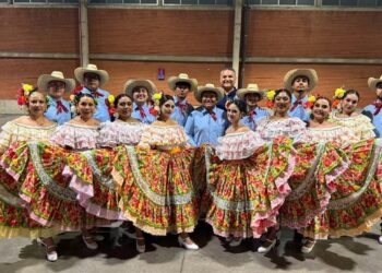 Con encuentros académicos, deportivos y artísticos, normalistas reciben enseñanza integral