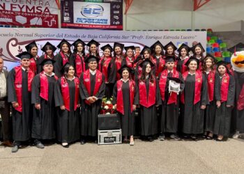 Egresan más de 500 nuevos docentes de las Escuelas Normales de BCS