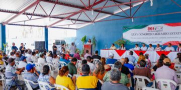 Morena y aliados en intensa actividad. La oposición aún no despierta a dos meses del inicio formal del proceso electoral.