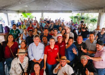CON DIÁLOGO Y CERCANÍA, MILENA QUIROGA FORTALECE VÍNCULOS CON COMUNIDADES DEL NORTE DE LOS CABOS