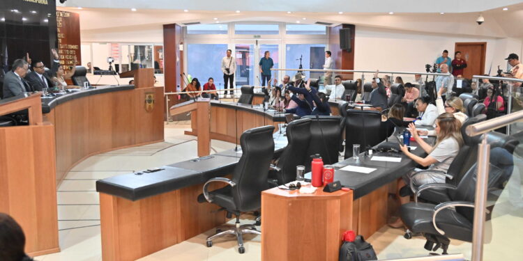 La XVII Legislatura del Congreso del Estado de Baja California Sur aprobó reformas y adiciones a la Ley de Adquisiciones, Arrendamientos y Servicios del Estado, a fin de evitar el uso indiscriminado de los procedimientos de excepción a la licitación pública por parte de las entidades fiscalizables.