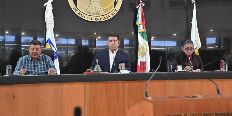 Convoca por primera vez a la Conferencia de Legisladores y Alcaldes en BCS este viernes 7 de agosto; busca impulsar temas en beneficio del desarrollo social para BCS.