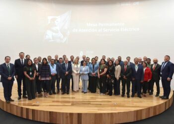 Coordina Gobierno del Estado con CFE acciones para fortalecer el suministro eléctrico en BCS