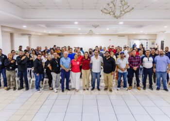 DESTACA MILENA QUIROGA RESULTADOS DE GOBIERNO EN ENCUENTRO CON BURÓCRATAS DE LA PAZ