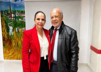 Relevante estrategia de Milena Quiroga sumar destacados personajes políticos en Los Cabos la mantienen a la cabeza.