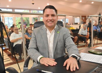 Aprueban develar letras doradas en honor a víctimas del huracán Liza
