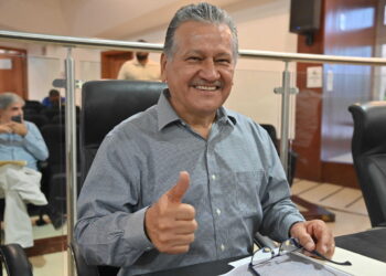 Busca diputado Fernando Hoyos abatir rezago legislativo en el Congreso