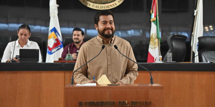 Propone la fracción del PT crear el Sistema Estatal de Compensación Tarifaria del transporte para que el gobierno estatal absorba el subsidio y ya no los concesionarios. “No pretende reducir ni eliminar los beneficios ni los descuentos a los sectores prioritarios", afirmó el diputado Omar Torres. 