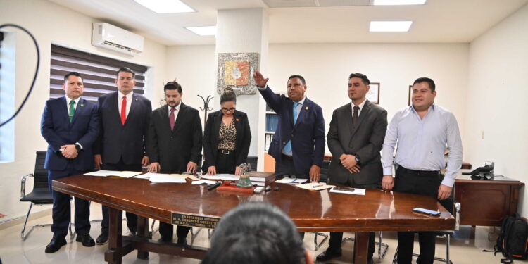 A construir consensos, se compromete el diputado Martín Escogido Flores al asumir la presidencia de la  JUGOCOPO de la XVII Legislatura del Congreso de BCS este 1 de septiembre.