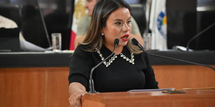 La diputada Guadalupe Vázquez Jacinto propuso regular la asignación de viáticos bajo principios de no discriminación laboral.