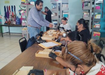 BIBLIOTECAS MUNICIPALES DE LORETO RECIBEN CAPACITACIÓN PARA CONSERVACIÓN DE SU MATERIAL BIBLIOGRÁFICO