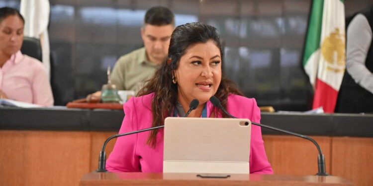 Buscan la diputada Cristina Contreras garantizar derecho a alimentos para cónyuges cuidadores que laboren, mediante reformas al Código Civil de BCS.