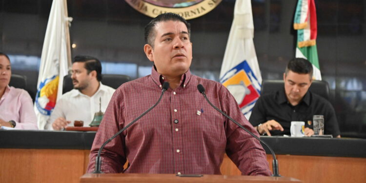 Propone el diputado Fabrizio del Castillo Miranda (PRI) la creación de un reglamento interno como guía procesal para dotar de orden, previsibilidad y rigor técnico el trabajo de los órganos de gobierno, las fracciones parlamentarias, las comisiones y el trabajo legislativo individual.