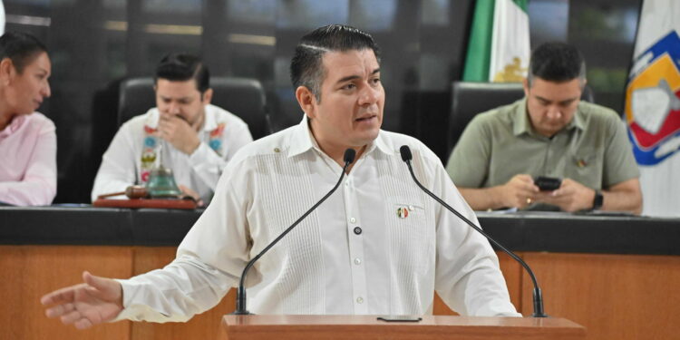 Presenta el diputado Christian Fabrizio del Castillo Miranda (PRI) su segundo informe de trabajo legislativo y de gestión, destacando hechos inéditos como la Conferencia de Legisladores Locales, Federales y Presidentes Municipales