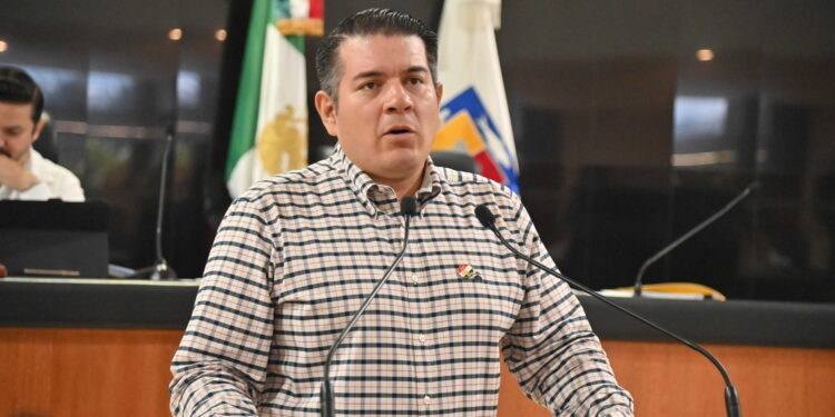 El Congreso del Estado de BCS aprobó el punto de acuerdo presentado por la Comisión Permanente de Ciencia y Tecnología en la XVII Legislatura en el Poder Legislativo, mediante el cual, se otorgar “Premio Estatal de Humanidades, Ciencias, Tecnologías e Innovación, Baja California Sur 2026” el día 3 de diciembre de 2026 en la Sala de Sesiones José María Morelos y Pavón.