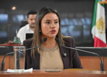 Pide diputada Guadalupe Vázquez que se dictaminen iniciativas anticorrupción y de eliminación de fuero