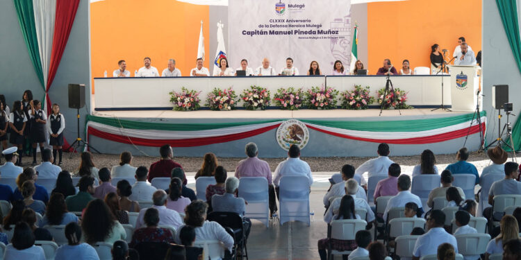 Los 3 poderes del Estado se trasladaron a Mulegé para honrar la gesta heroica de los nativos de Mulegé. A la distancia, los sudcalifornianos seguimos demostrando fortaleza, afirmó la diputada Teresita Valentín.