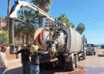 CON APOYO DE CONAGUA, LORETO FORTALECE LIMPIEZA Y DESAZOLVE DE LA RED HIDRÁULICA Y SANITARIA